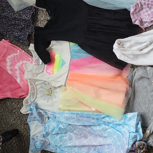 50 Pieces Girl 3T - 4T - Picture 4 of 10